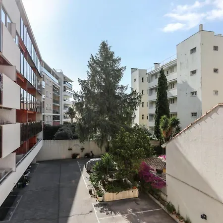 Appartement Charming 1br With Ac And Terrace Near Juan Les Pins Train Station - Welkeys